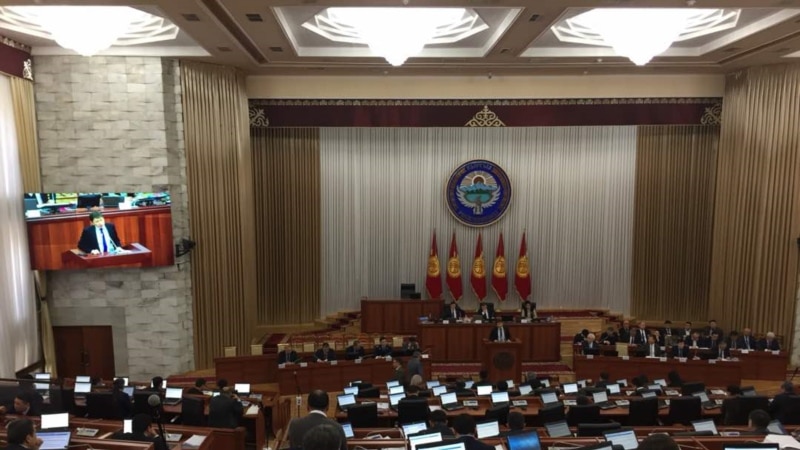 Жогорку Кеңеш: Кытай Компартиясынан жардам алган эмеспиз