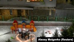 Flashmob cu lumini la Omsk, în sprijinul opozantului Aleksei Navalnîi