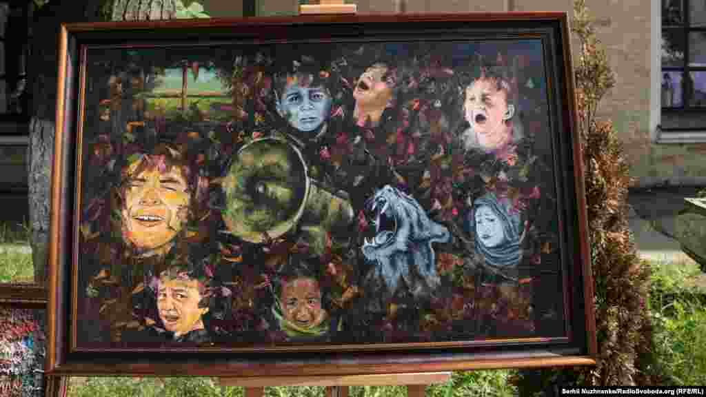 На фестивалі можна придбати картини, намальовані біженцями. Картина &laquo;Крик страждання&raquo; Ассада Халкаві &ndash; біженця з Курдистану