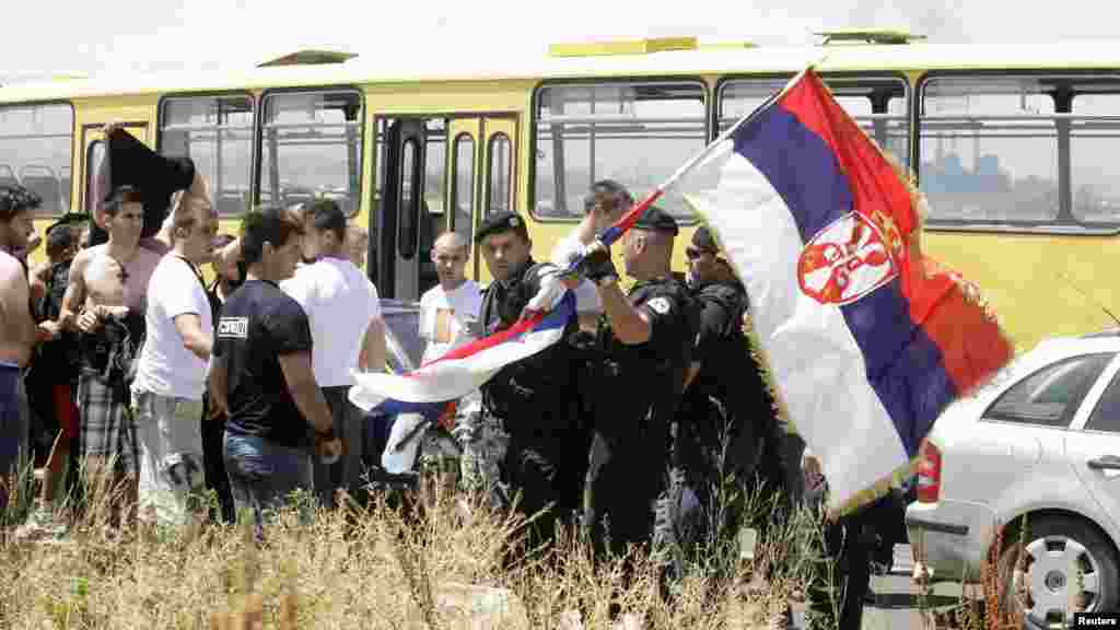 Kosovo - Okolina Prištine, 28. juli 2012. Foto: REUTERS / Hazir Reka