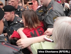 Поліція розправляється з учасниками однієї з акцій на підтримку Ходорковського