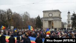 Protest la Chișinău după al doilea tur de scrutin al alegerilor prezidențiale