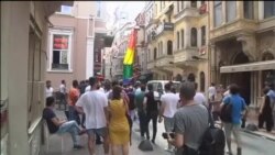 Istanbul: Suzavcem i gumenim mecima na LGBT aktiviste