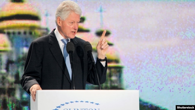 42-й президент США Білл Клінтон під час публічної лекції в Києві, 3 жовтня 2010 року