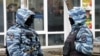 Сотрудники полиции проводят обыск в доме активиста в Крыму