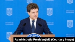 Curtea Constituțională respinge sesizarea lui Nicușor Dan privind legea care interzice activitățile legionare, rasiste sau antisemite.