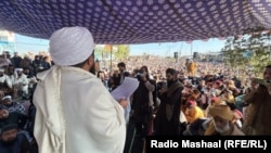 مفتي بیت الله د امن پاڅون په نامه احتجاجي غونډې غوښتنې وړاندې کوي.