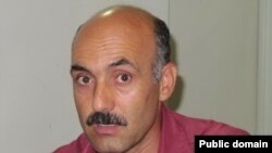 رسول بداقی روز دهم اردیبهشت به ‌همراه جعفر ابراهیمی محمد حبیبی، سخنگوی کانون صنفی معلمان، بازداشت شد