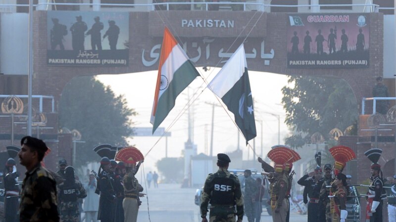پاکستان هند ته اجازه ورکړه چې غنم او درمل افغانستان ته ولېږدوي