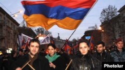 Armenia -- Supporters of the opposition Armenian National Congress march through central Yerevan, 18Feb2011.