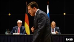 Frank Walter Steinmeier i Sergej Lavrov, Jekatarinburg, 15. avgust 2016. 