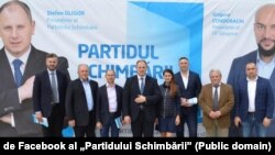 Liderii „Partidului Schimbării”, Ștefan Gligor - în centru