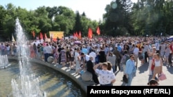 Митинг против повышения пенсионного возраста в центре Новосибирска