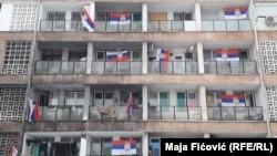 Zastave Srbije u Severnoj Mitrovici, ilustrativna fotografija