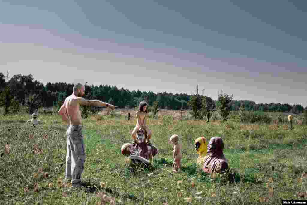 Artist Leonid Kanter&nbsp;has placed several Lenin monuments in his garden to give the natural world free reign over the monuments. Ackermann says &quot;his goal is to show that you can be the most powerful leader on Earth, but in the end it is nature that will prevail.&quot; &nbsp; 