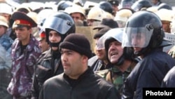 Armenia -- Riot confront opposition protesters in Yerevan, 1 March 2008.