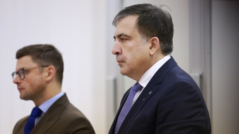 Грузия мәхкәмәсе Саакашвилины читтән торып өч ел төрмәгә хөкем итте