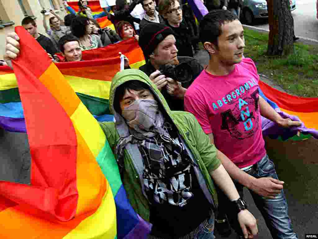 Gay rights activists march in Minsk on May 15. Police broke up the parade and fined several of the activists for participating in an unsanctioned event. Photo by RFE/RL