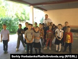 Святослав Сторожев (школа № 15) со своим украиноязычным классом