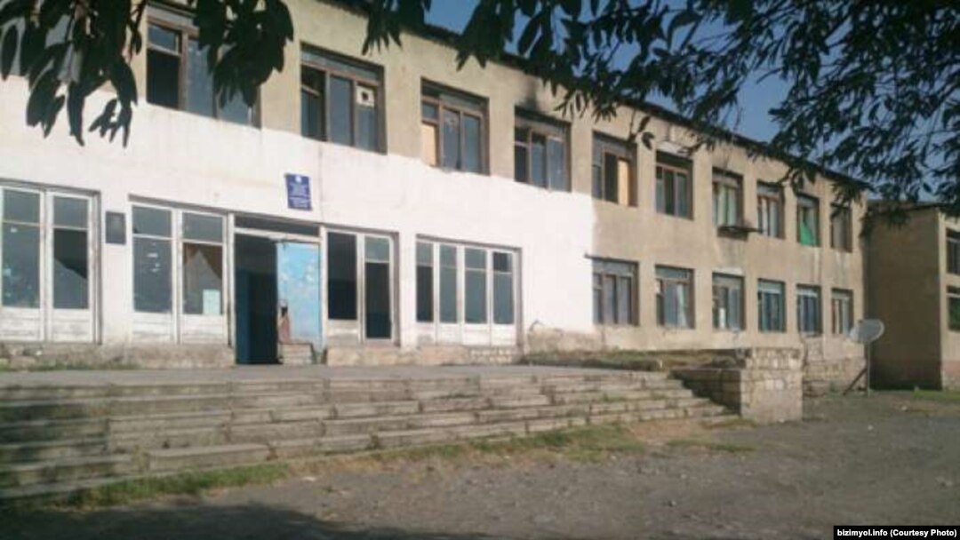 Tərtərin Azad Qaraqoyunlu kəndinin məktəbi (foto: bizimyol.info)