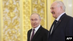 Володимир Путін і Олександр Лукашенко під час зустрічі в Москві, лютий 2026 року