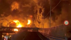 سوختن انبار نفت اقدسیه در تهران. بامداد یک‌شنبه ۱۷ اسفند