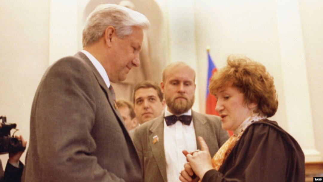 Депутат Госдумы РФ Галина Старовойтова и президент РФ Борис Ельцин, 1991 год