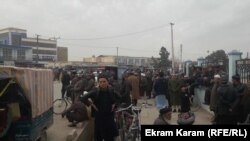 Афғонистоннинг Фарёб вилоятидаги кўчалардан бири.