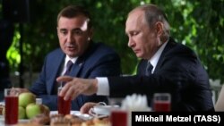 Алексей Дюмин һәм Владимир Путин, архив фотосы