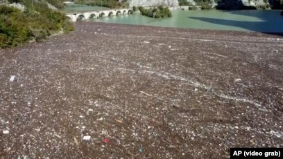 Tone smeća na Neretvi nakon poplava i klizišta
