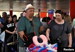 Rușii blocați în Cuba încep să plece din Varadero, pe 14 februarie 2026.