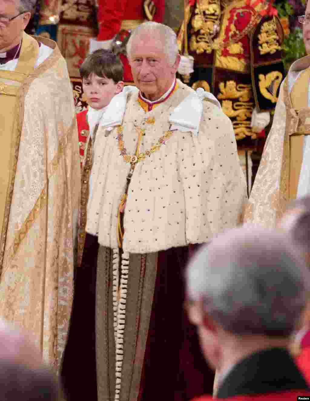 Regele Charles al III-lea sosește pentru ceremonia de încoronare la Westminster Abbey, Londra. Sâmbătă, 6 mai 2023. Victoria Jones/Pool via REUTERS