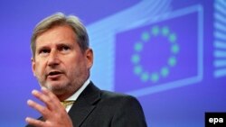 Razliku između političara i državnika: Johannes Hahn 