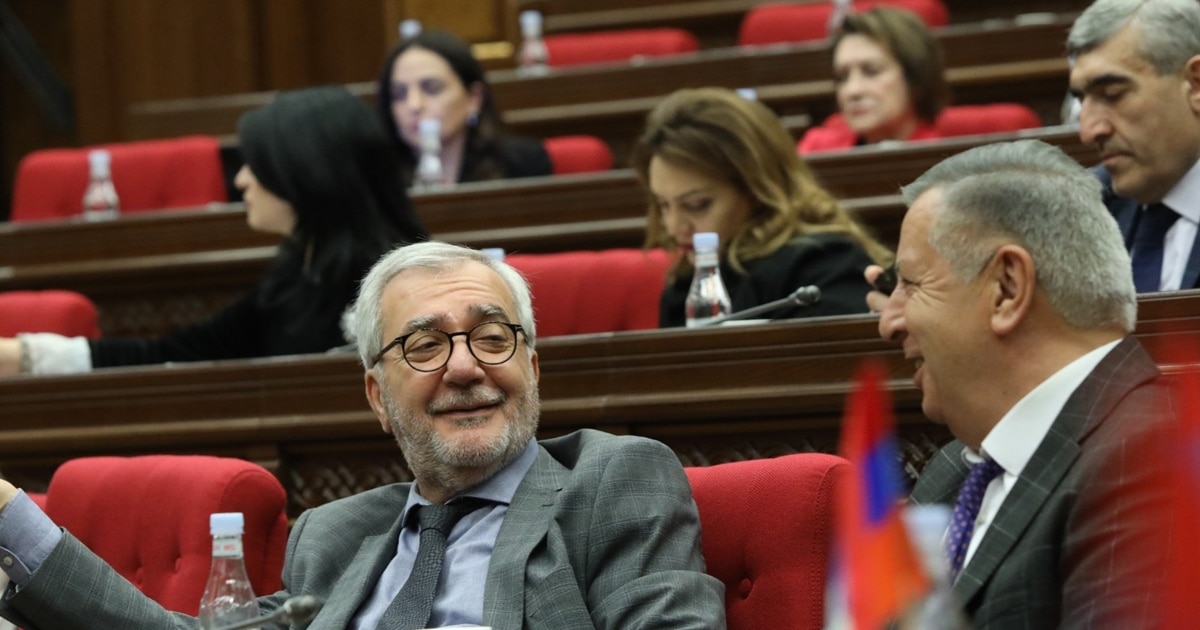 Senior Lawmaker Apologizes For Scandalous Statement