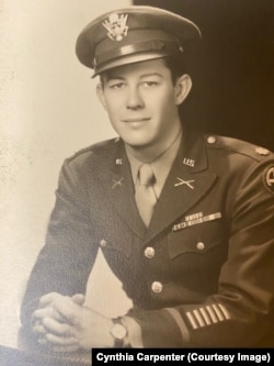 During World War II, Flott served in North Africa and later in France, where he worked with the French resistance sabotaging German positions.
