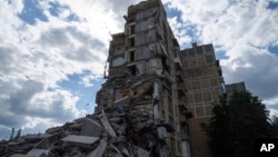 Житловий будинок, зруйнований авіаударом Росії в Торецьку, Донецька область, Україна, 28 червня 2024 року