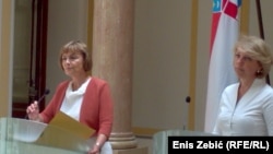 Hrvatska ministrica vanjskih poslova Vesna Pusić i hrvatska ekspertica Andrea Metelko Zgombić