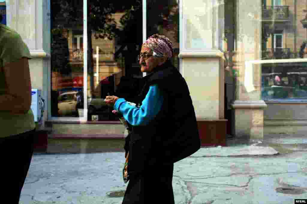 Milyonçu şəhərin yoxsulları #18