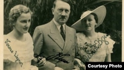 Carte poștală de epocă Verena Wagner and Hitler