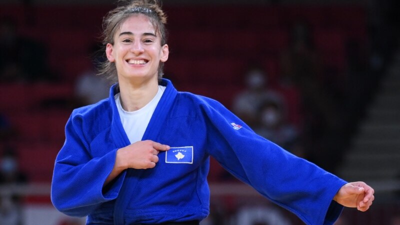 Nora Gjakova fiton medaljen e artë  