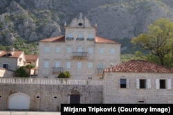 Pallati Tripkoviq.