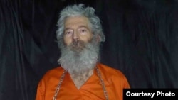 A photograph of missing U.S. citizen Robert Levinson which was e-mailed to his family in 2011.