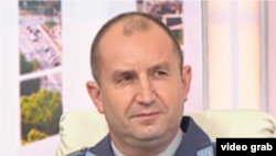 Gen. Rumen Radev, un candidat în alegerile prezidențiale...