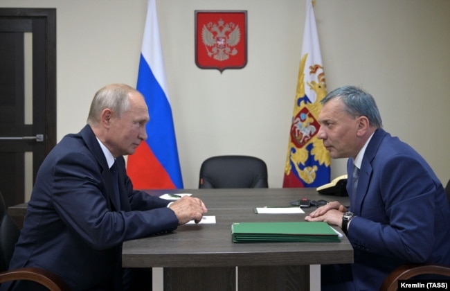 Владимир Путин и Юрий Борисов