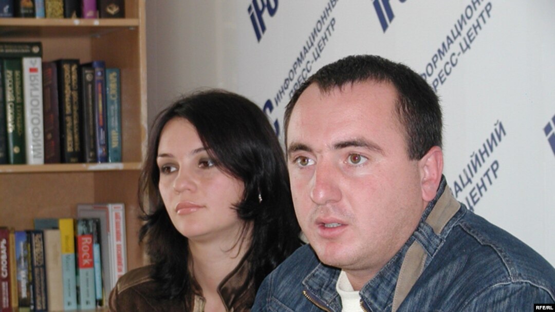 Батьки першокласника Емір-Алі - Лілія та Осман, 3 жовтня 2008р.