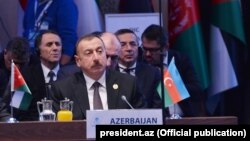 İlham Əliyev İstanbulda Zirvə toplantısında.