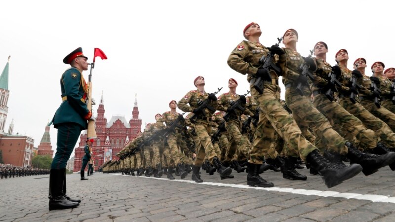 در اوج ویروس کرونا؛ روسیه رژه نظامی برگزار می‌کند