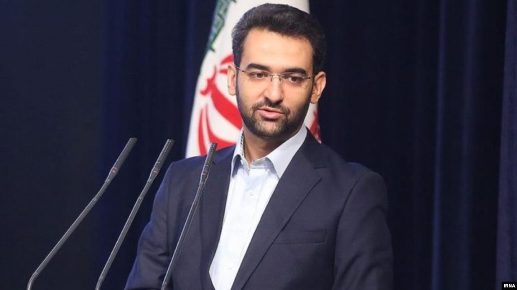 وزیر ارتباطات میگوید برای لو نرفتن سوالات کنکور، اینترنت در ۲۱۰ نقطه ایران قطع شده بود.