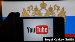 «Роскомнагляд» також вимагав від YouTube заблокувати канали прихильників Навального