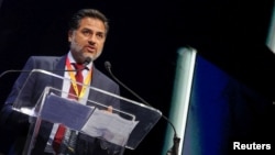 Joshua Volz speaking in Cape Town, South Africa, in October 2023